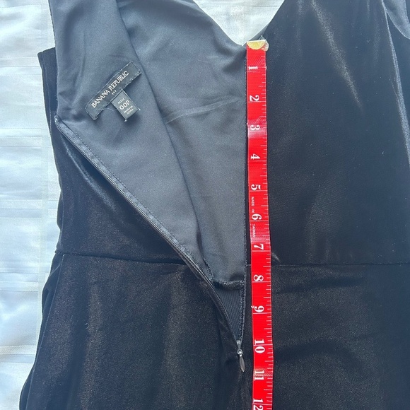 Banana Republic Black Velvet Cropped Leg Jumpsuit - Picture 4 of 16